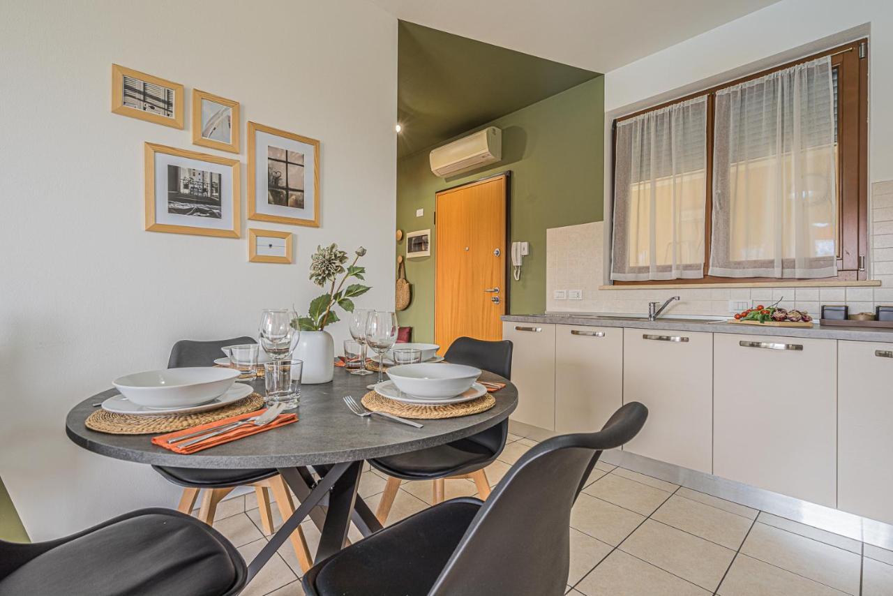 Hygge Family Apartment - One Step Away From The Lake!!! Sirmione Exterior photo
