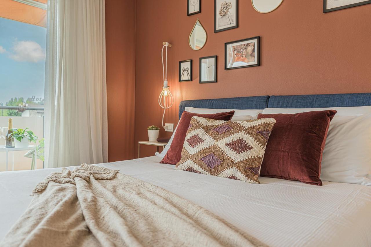 Hygge Family Apartment - One Step Away From The Lake!!! Sirmione Exterior photo